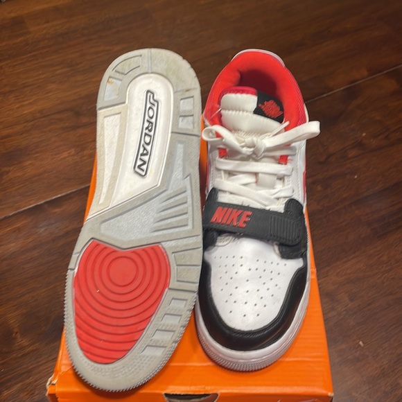 Nike Air Jordan Legacy 312 Low - Picture 3 of 4